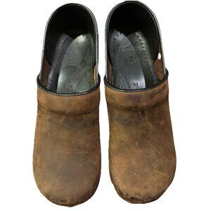 Dansko Briwn Suede Leather Nurse Clogs Size 42 EU Women's 11.5 - 12 US